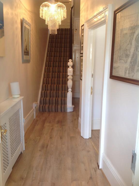 Lighthouse Guest House Whitley Bay Kamer foto