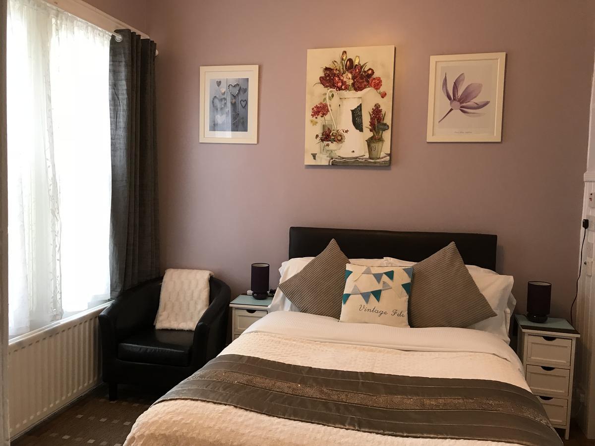 Lighthouse Guest House Whitley Bay Buitenkant foto