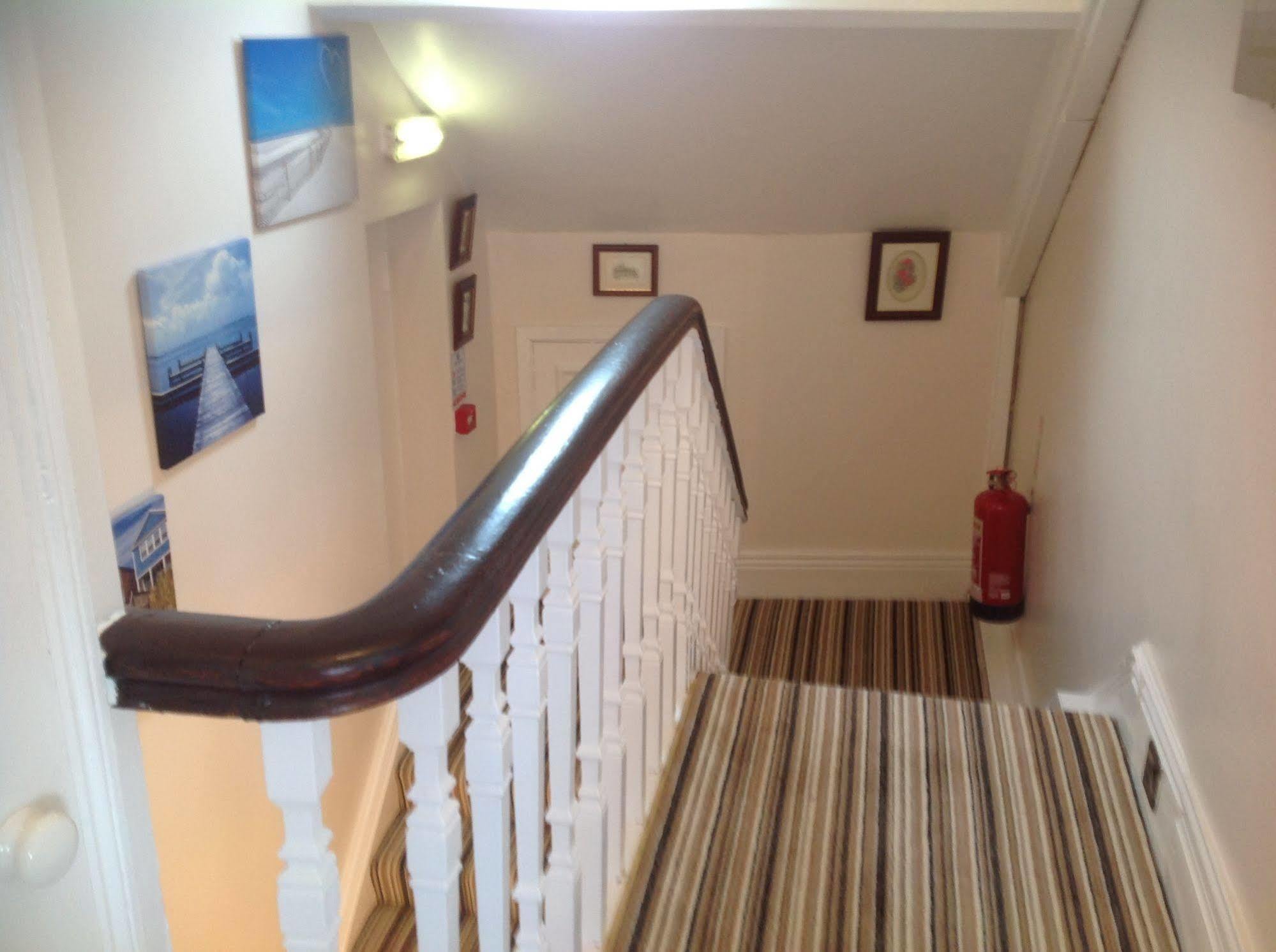 Lighthouse Guest House Whitley Bay Buitenkant foto